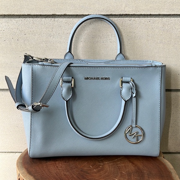 Michael Kors Handbags - Michael Kors satchel